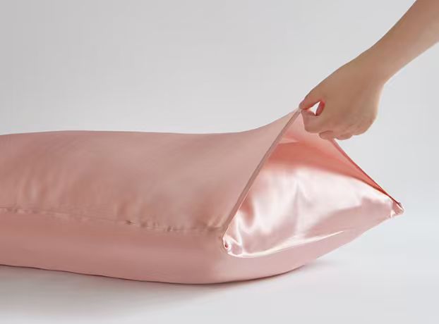 Keimi Bloom 22 Momme Mulberry Silk Pillowcase